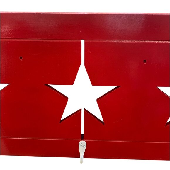 Red Star Cutout Wall Mounted Hook Rack With 3 Metal Hooks - Picture 3 of 10